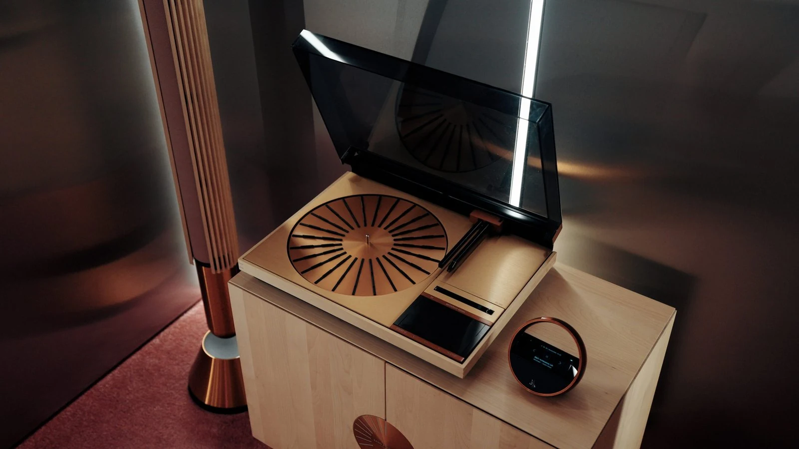 Bang & Olufsen turntable and speaker design details